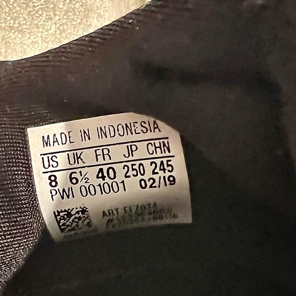 Adidas Bounce size 8 - Picture 7 of 7